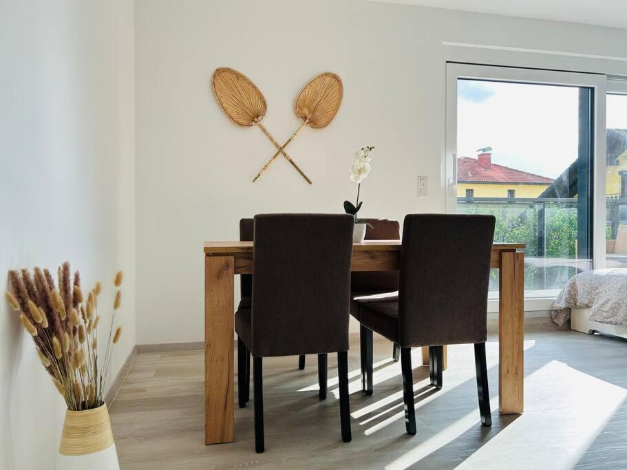 Sunny Modern Apartment With Balcony - Free Parking Vienna Exterior photo